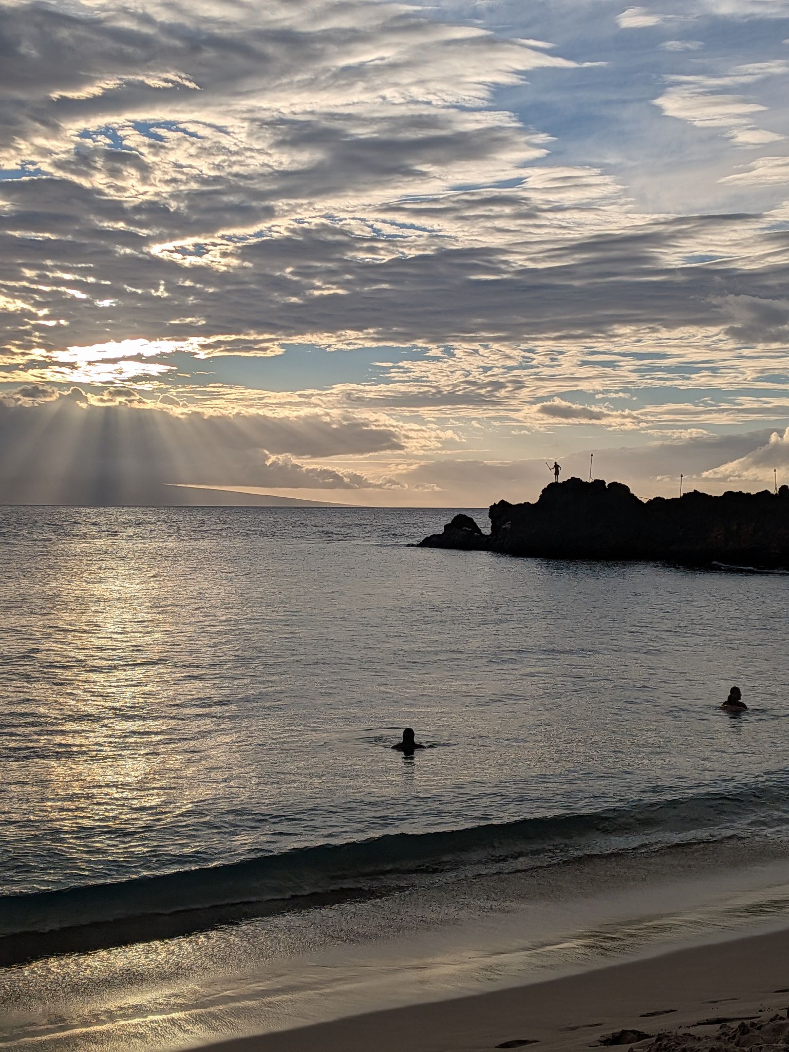 PXL 20260303 040027686.MP