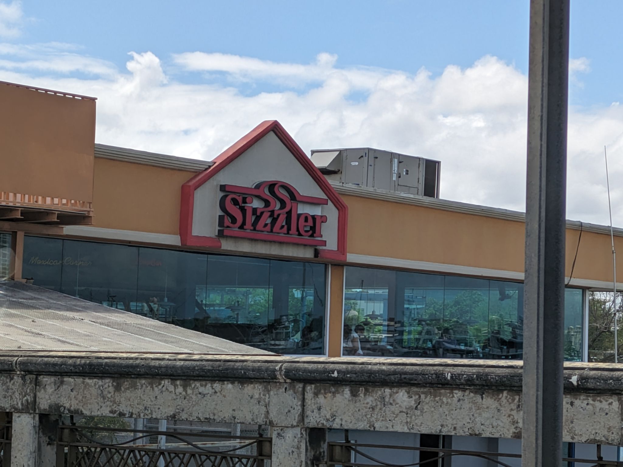 PXL 20240303 164412414