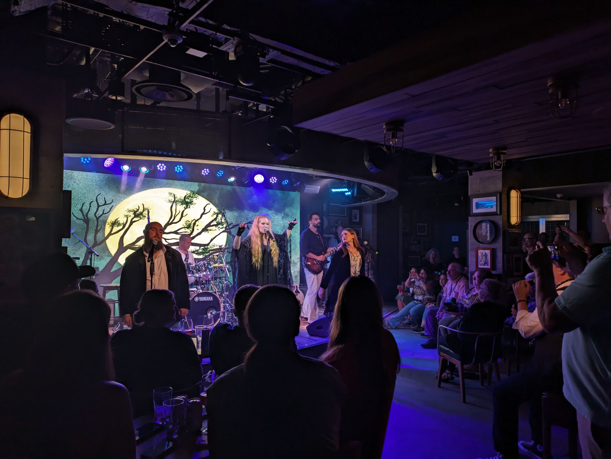 PXL 20240307 020619389