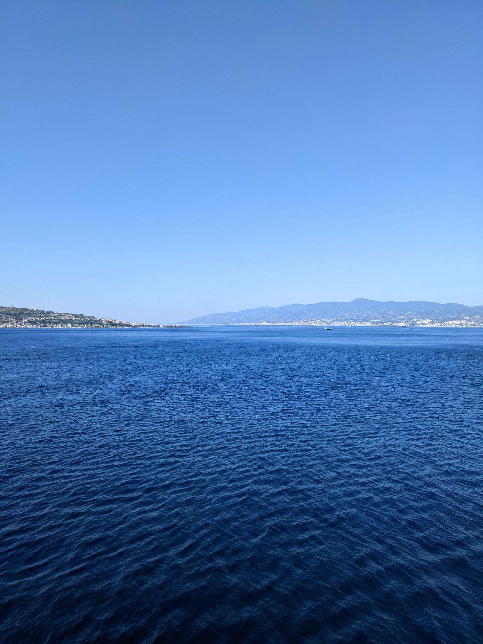 PXL 20220613 065002227